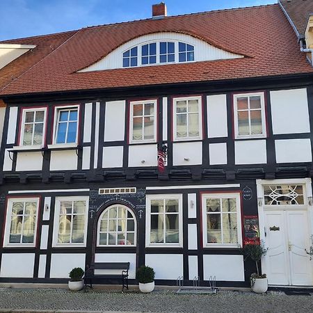 Ferienwohnung Am Rathaus Tangermünde Buitenkant foto